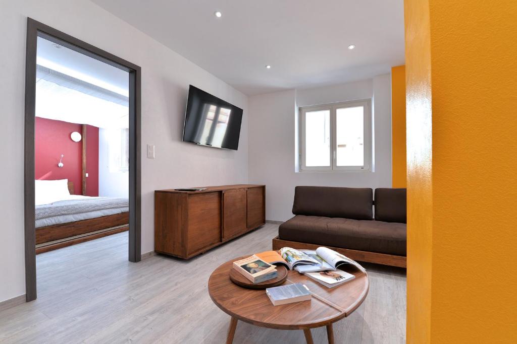 Les Suites Du Cygne - 7