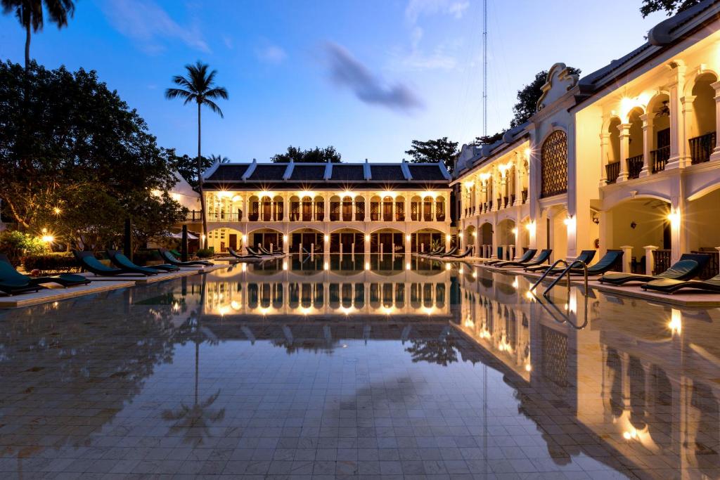 Bazén v ubytování Racha Island Resort (Rayaburi) nebo v jeho okolí