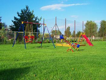 Plac zabaw dla dzieci w obiekcie Villa Sylvia