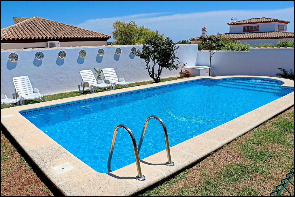 Bungalow Ramos, con piscina compartida, Conil de la Frontera – Precios  actualizados 2023