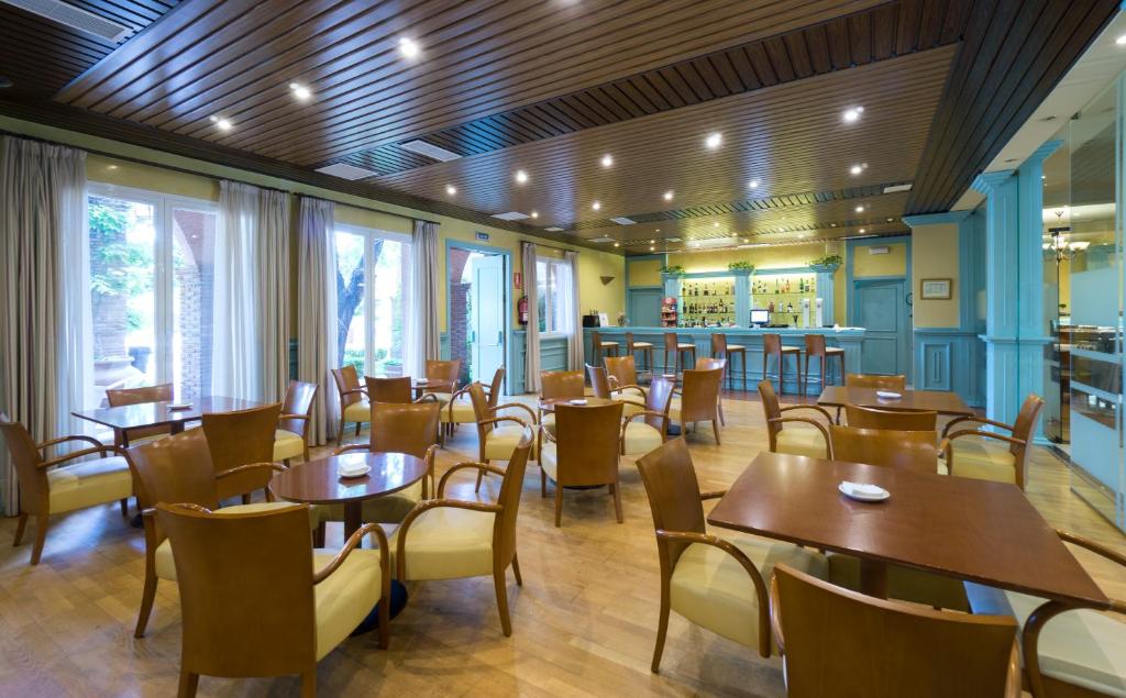 Restaurace v ubytování Hotel Fuente Las Piedras