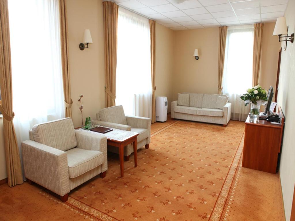 Posezení v ubytování Hotel Zawiercie