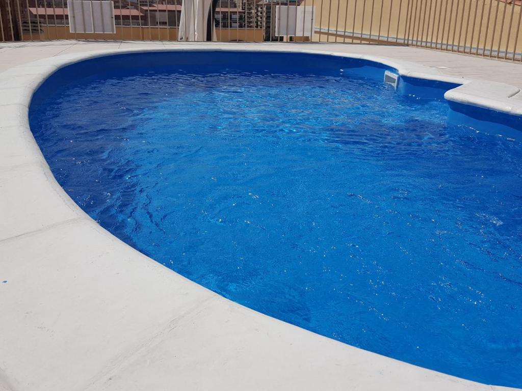 A piscina localizada em Hotel Alameda Palace ou nos arredores