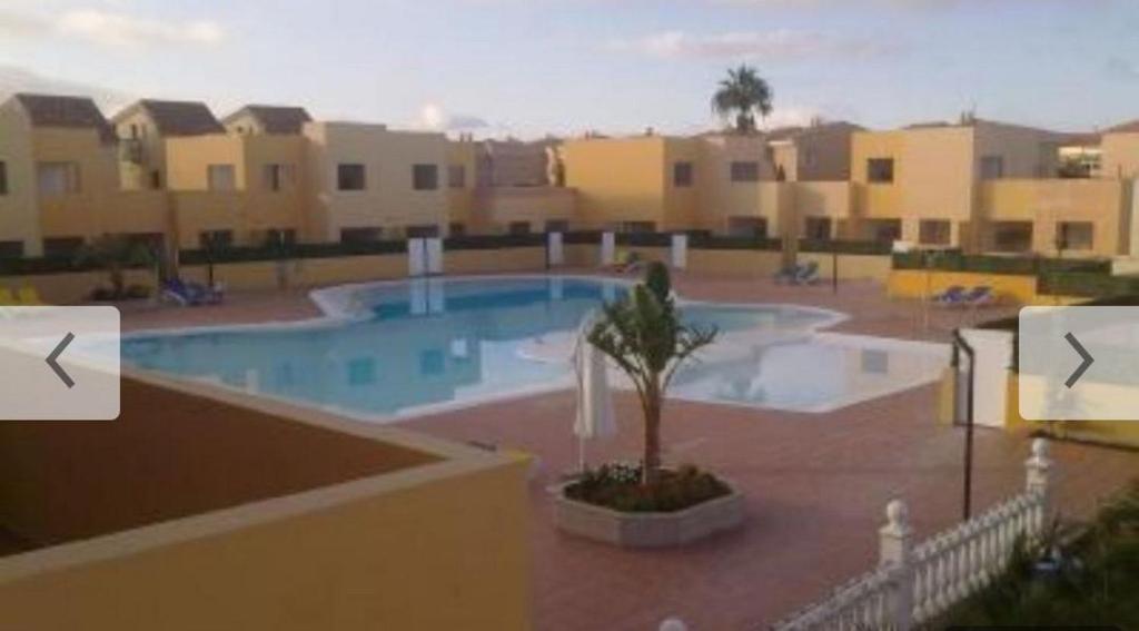 The swimming pool at or close to Attico Estrella
