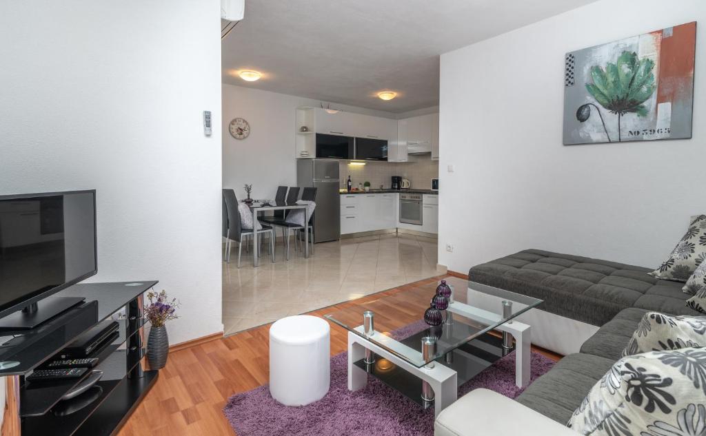 Kuchyň nebo kuchyňský kout v ubytování Apartments Villa Jelena
