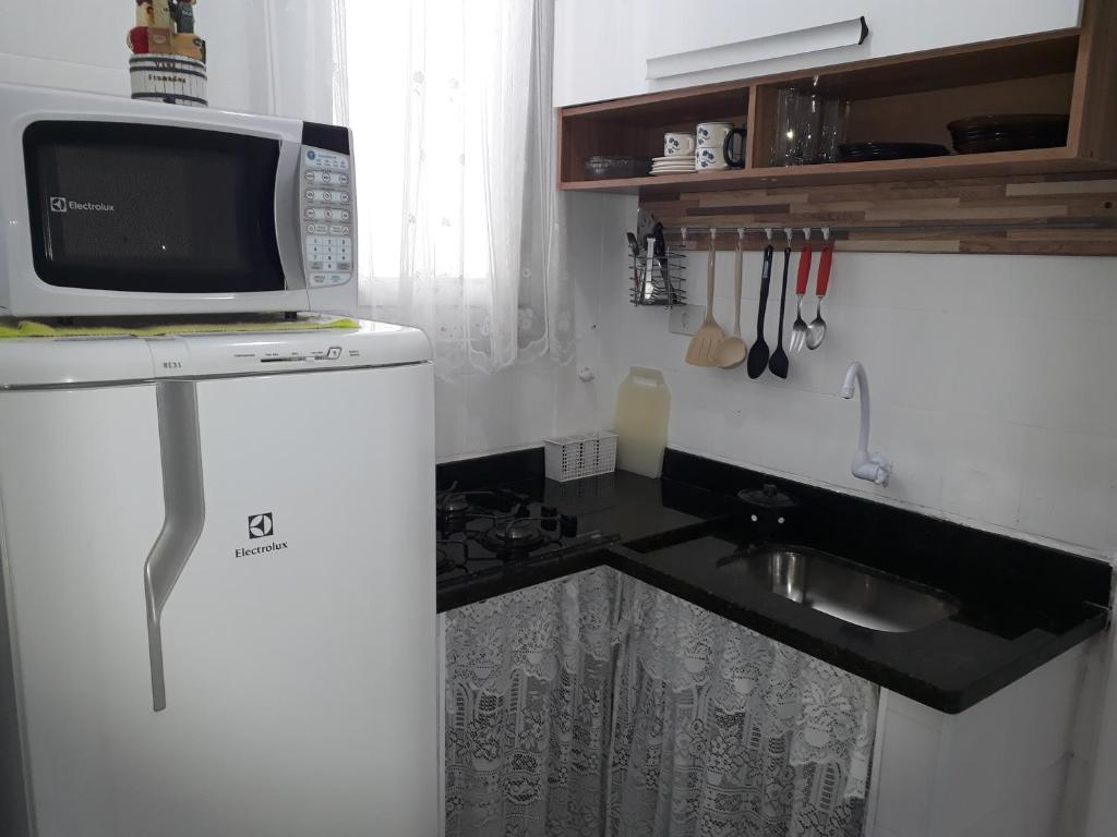  Kitnet Guarujá - Pitangueiras - sem garagem