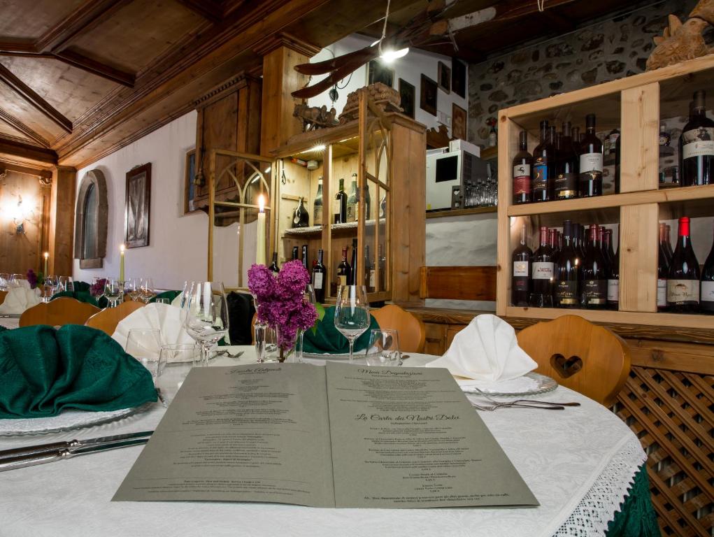 Nápoje v ubytování Historic Hotel Ristorante La Stua