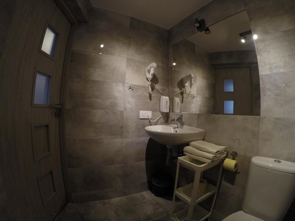 Kúpeľňa v ubytovaní Villa Ventana Poznań City Free Parking Śniadanie w Cenie