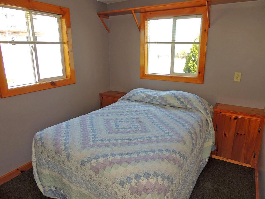 Angel Rock Waterfront Cottages - Cottage #8