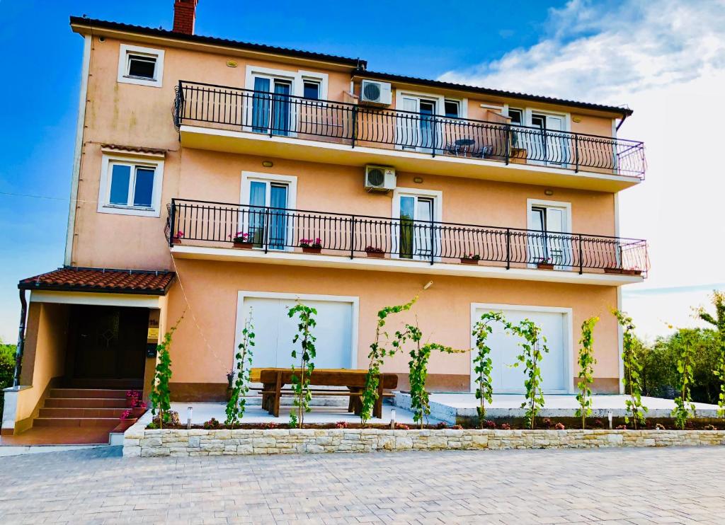 Guest House Maxi - 6