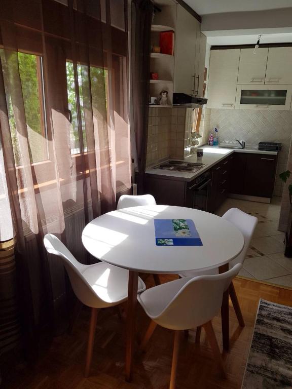 Cuina o zona de cuina de Emina