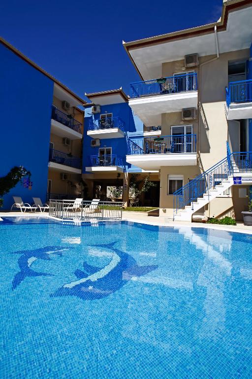 Stratos Hotel 