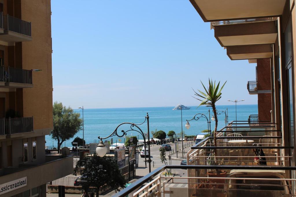 La Collina dei Ciliegi - 1