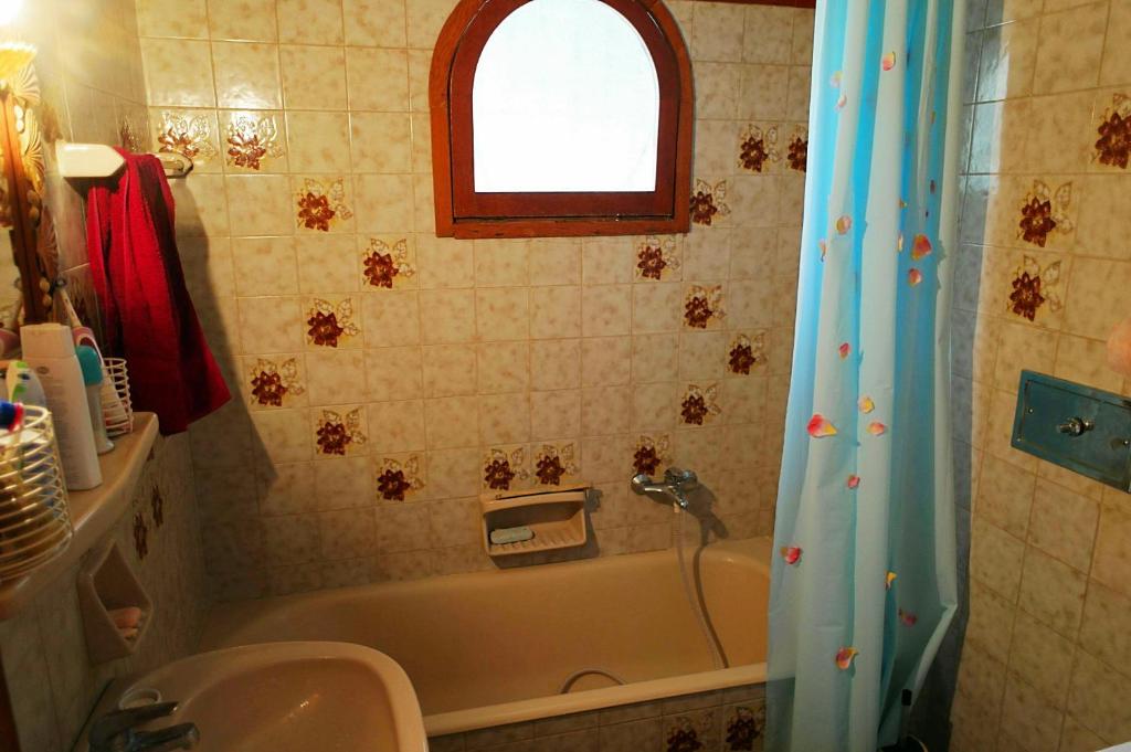 Kúpeľňa v ubytovaní Apollonion Apartment Aigina
