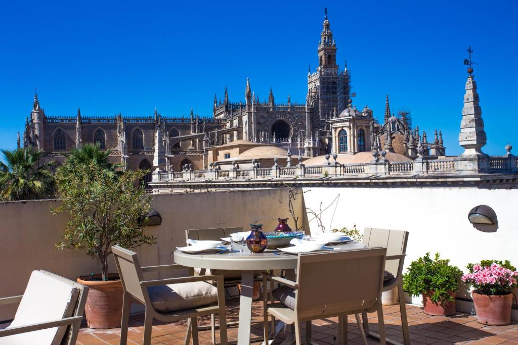 Puerta del Leon, Seville – Updated 2022 Prices