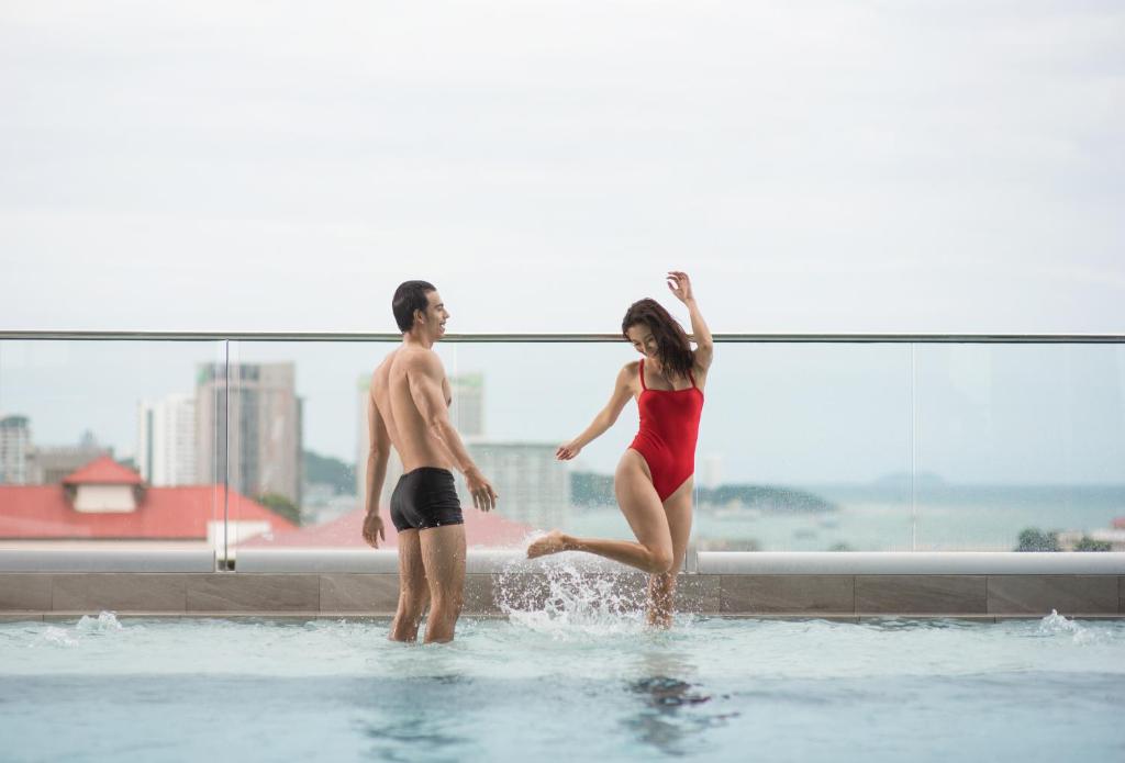 Brighton Grand Hotel Pattaya - SHA Extra Plus - Resim 12