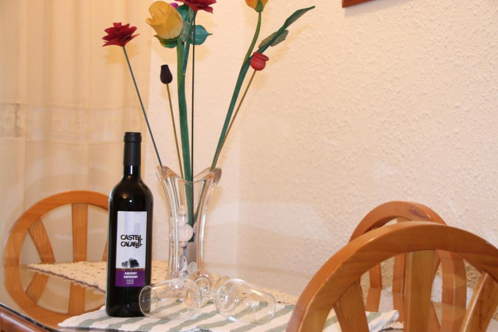 Nápoje v ubytování Calafell Apartment 2