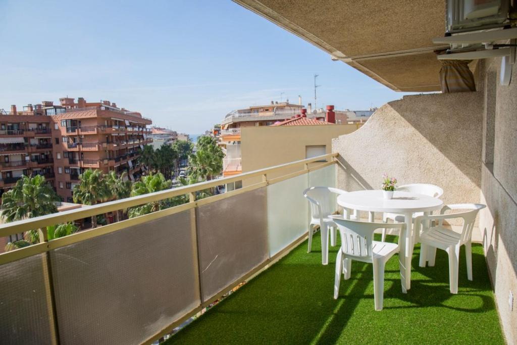 Scala Dei Apartamento con piscina, Salou, Spain - Booking.com