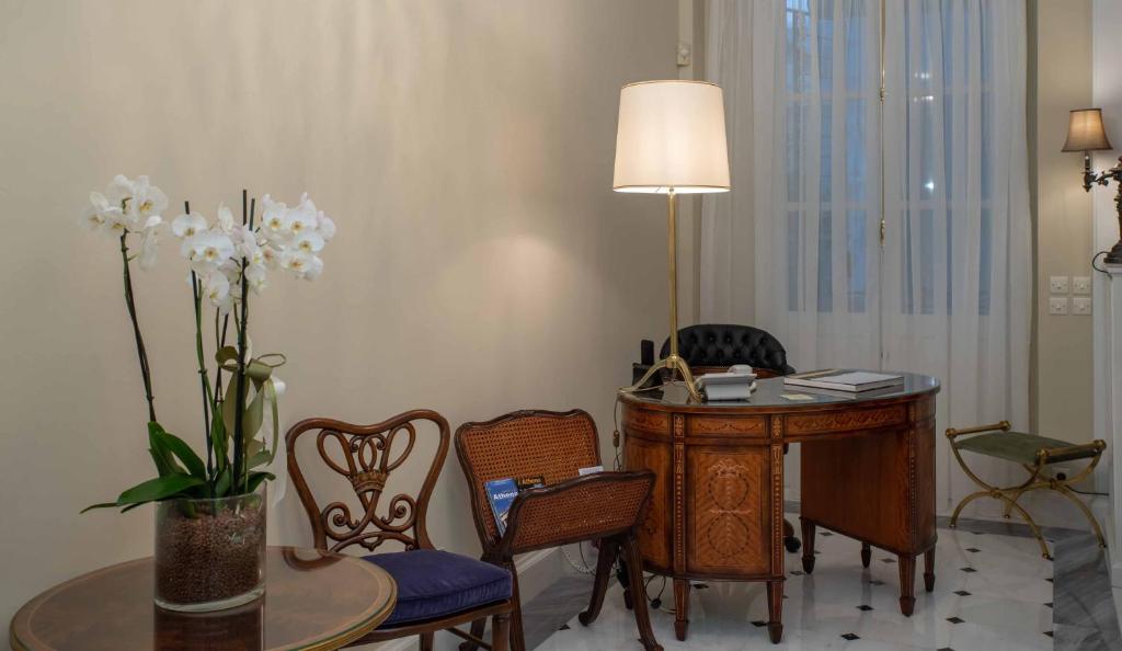 Noble Suites - Resim 15