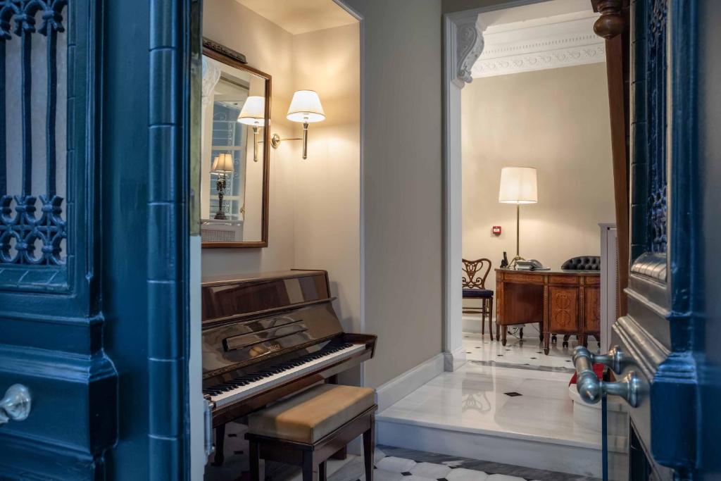 Noble Suites - Resim 11