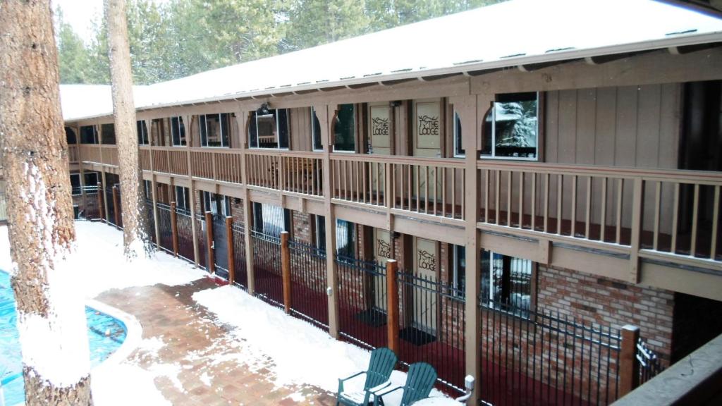 Balkón nebo terasa v ubytování The Lodge at Lake Tahoe