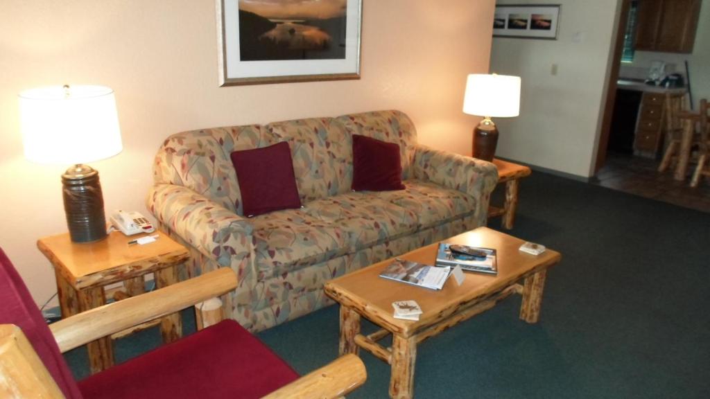 Posezení v ubytování The Lodge at Lake Tahoe