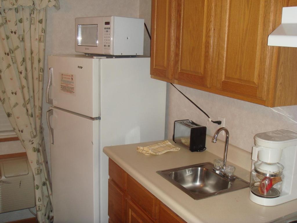 Townhouse Inn & Suites Omaha - Cuarto King