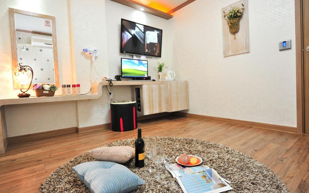 TV a/nebo společenská místnost v ubytování Inje OST Motel