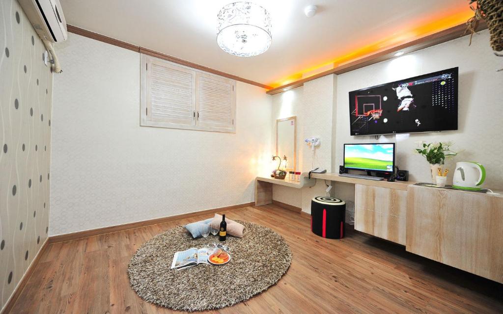 TV a/nebo společenská místnost v ubytování Inje OST Motel