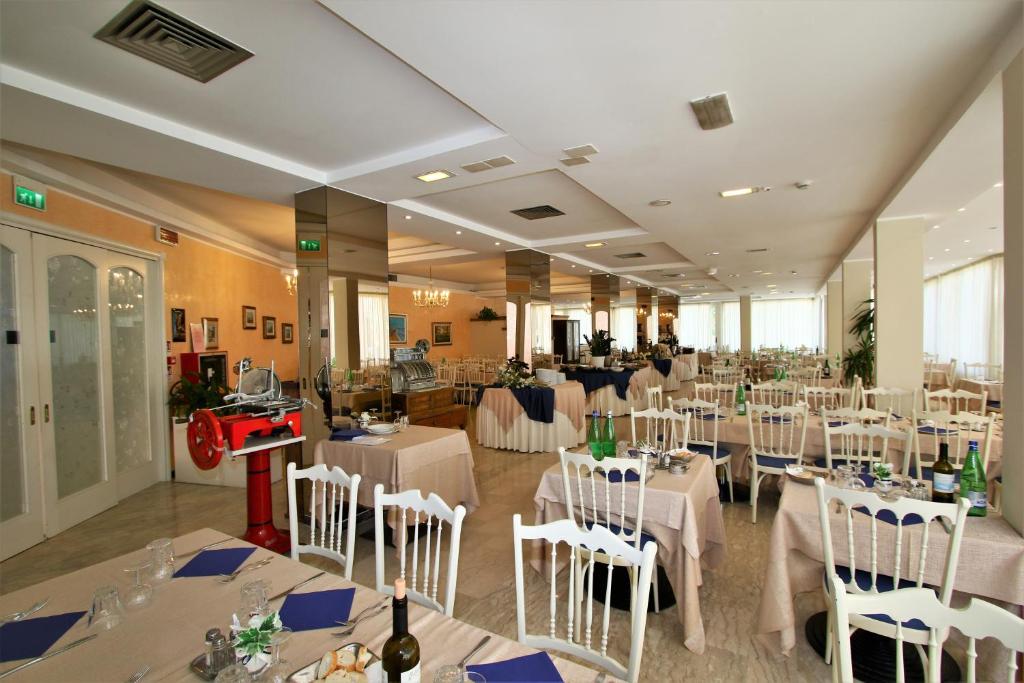 Restaurace v ubytování Hotel De Amicis