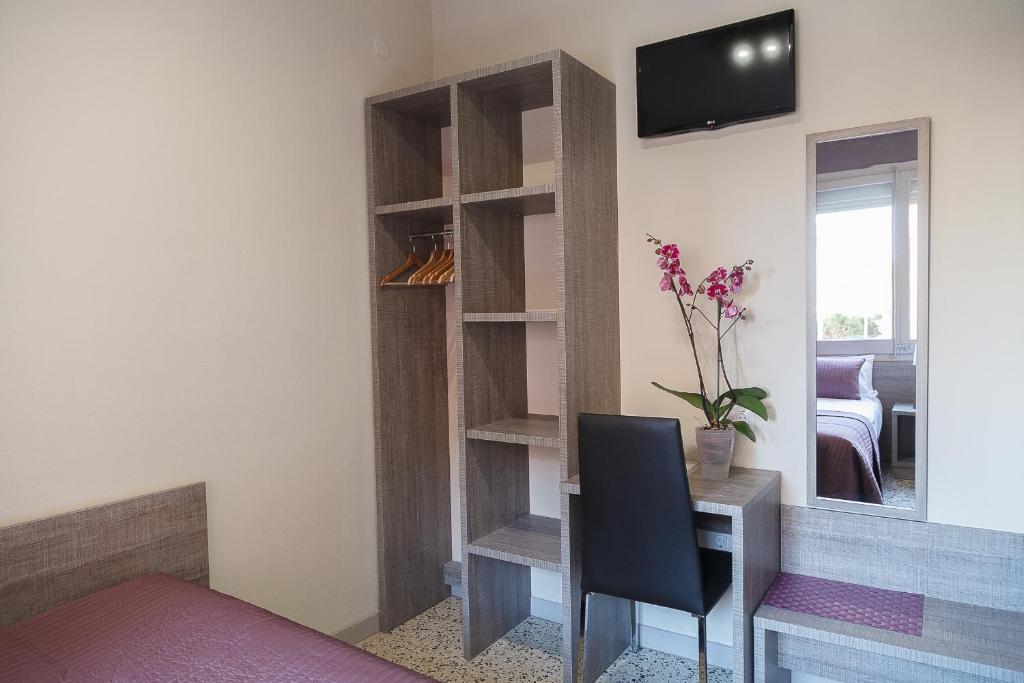 Hostal Fonda Montserrat - Eenvoudige Driepersoonskamer