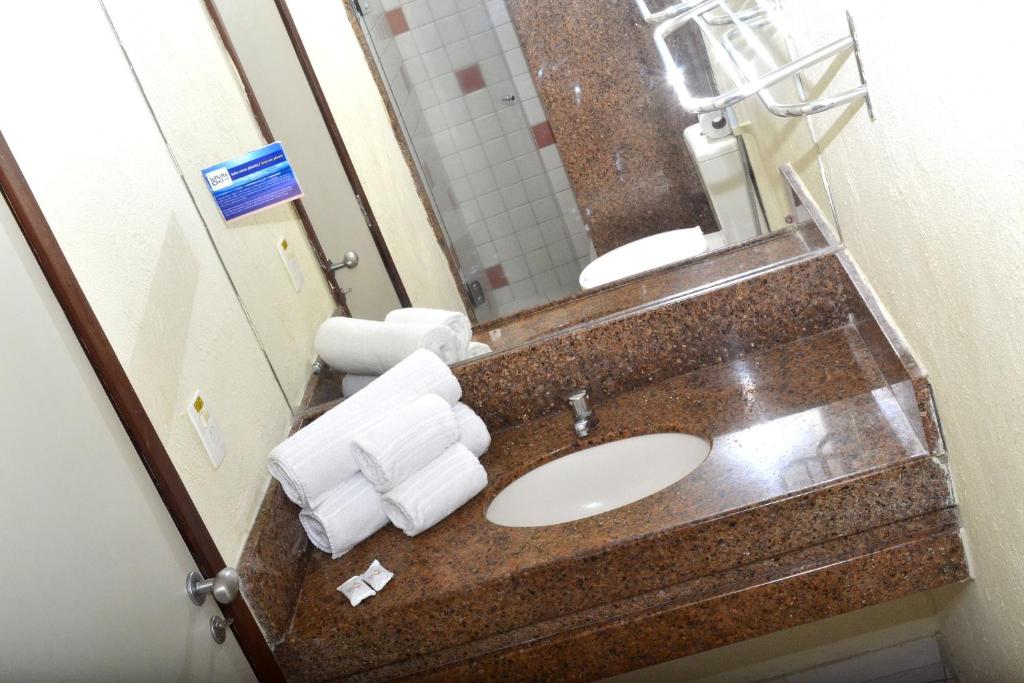 Um banheiro em Natal Praia Hotel