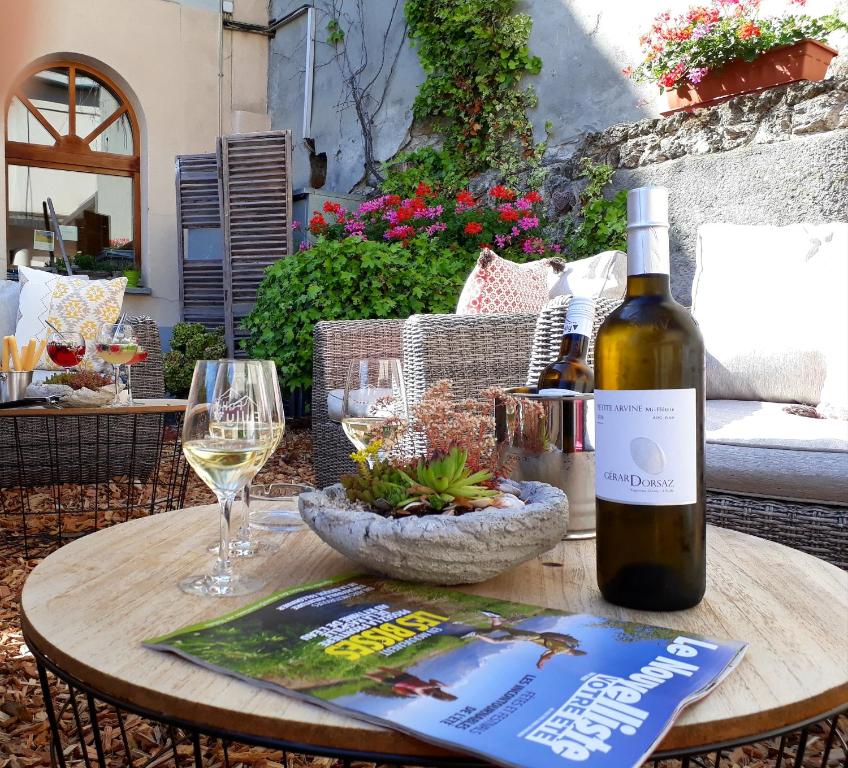 Fotografie z fotogalerie ubytování Hôtel de Fully v destinaci Fully