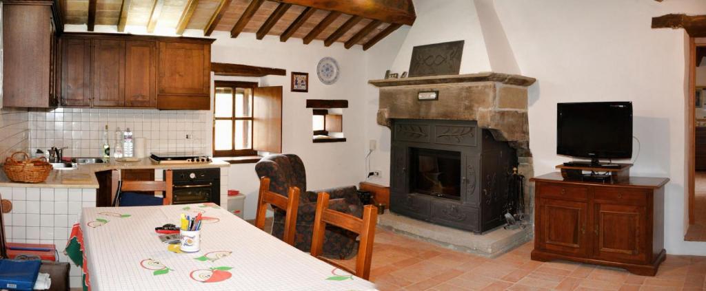 Kuchyň nebo kuchyňský kout v ubytování Agriturismo Le Case