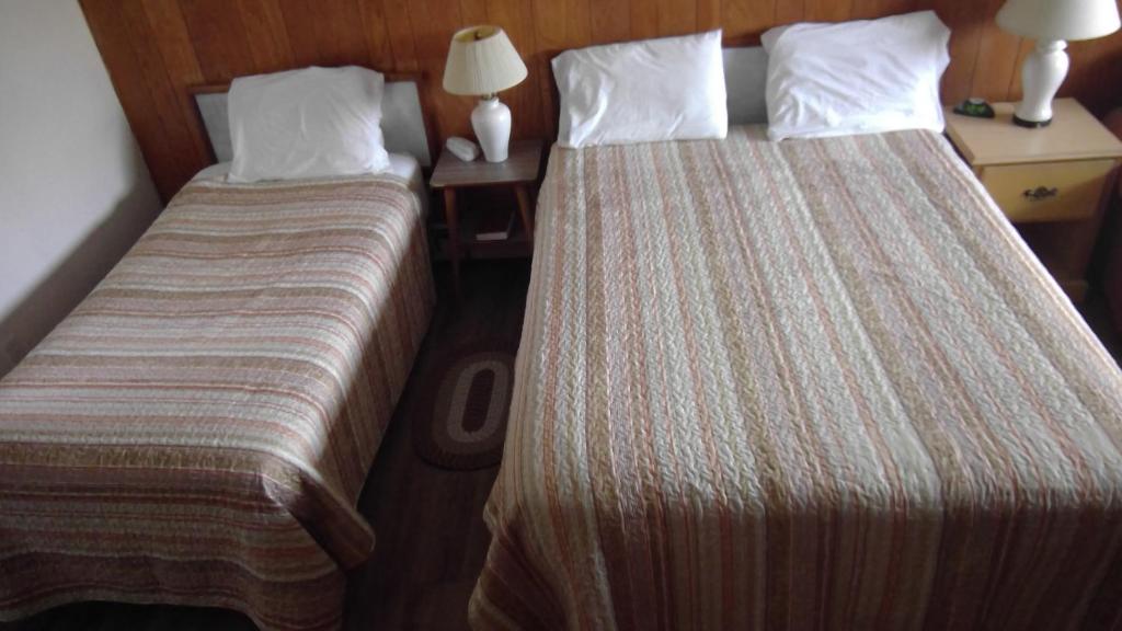 Northern Peaks Motor Inn - Chambre Queen Avec Deux Lits Queen