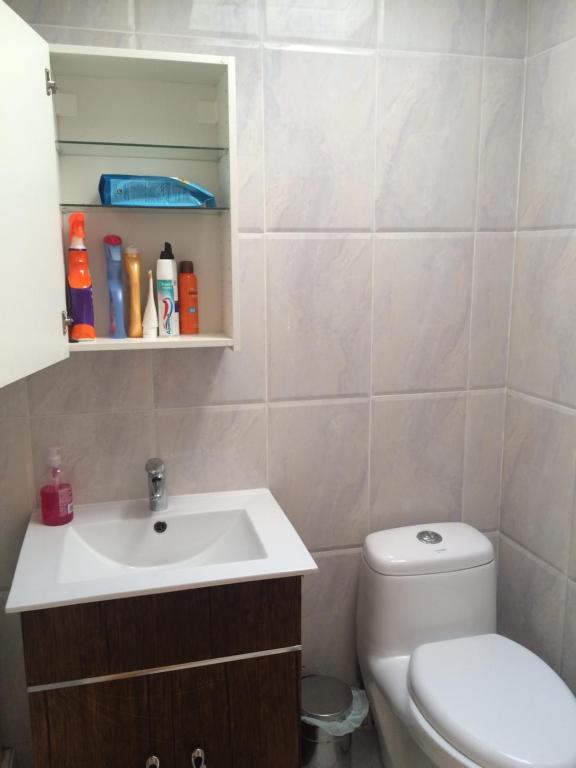 Studio Flat Very CLOSE to Heathrow Airport