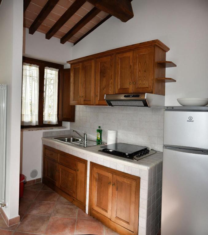 Kuchyň nebo kuchyňský kout v ubytování Agriturismo Le Case