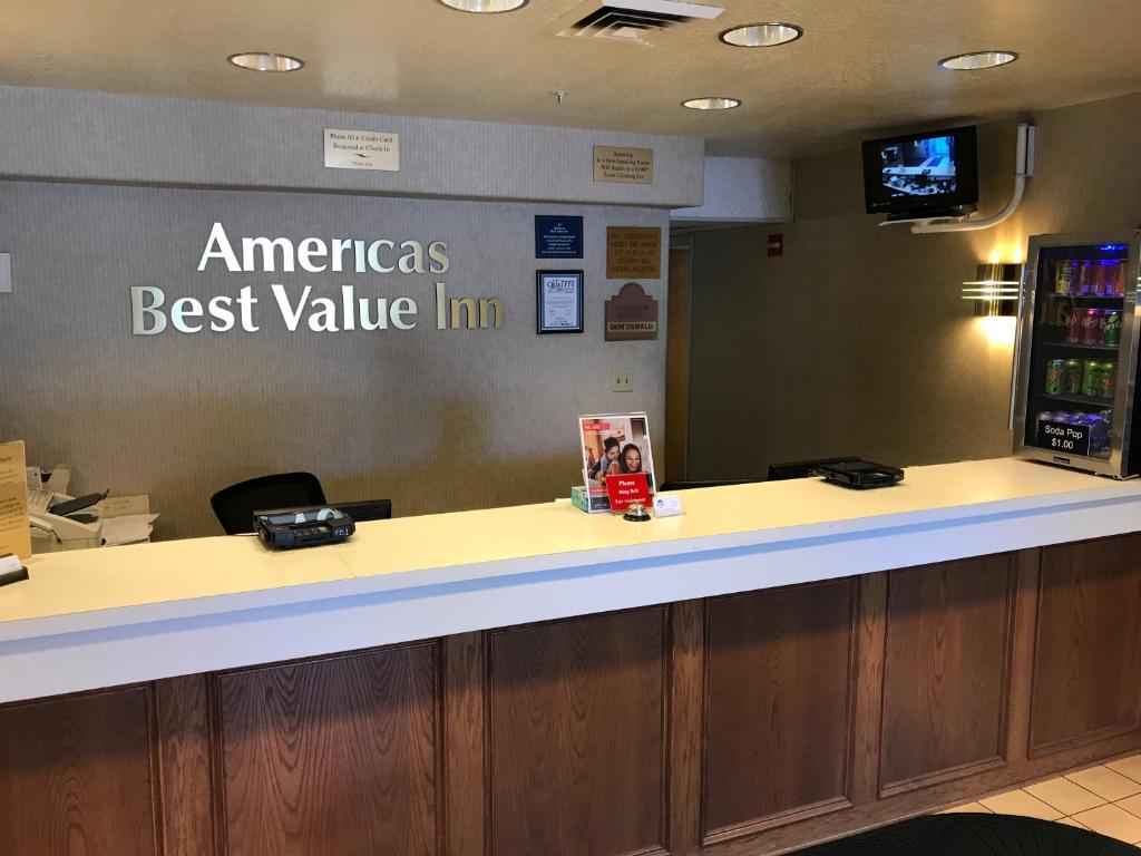 Certifikát, hodnocení, plakát nebo jiný dokument vystavený v ubytování Americas Best Value Inn Cedar City