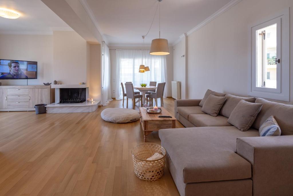 Rhea - Glyfada Sea View apartment