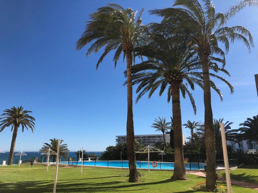 The swimming pool at or close to La Torre De La Roca