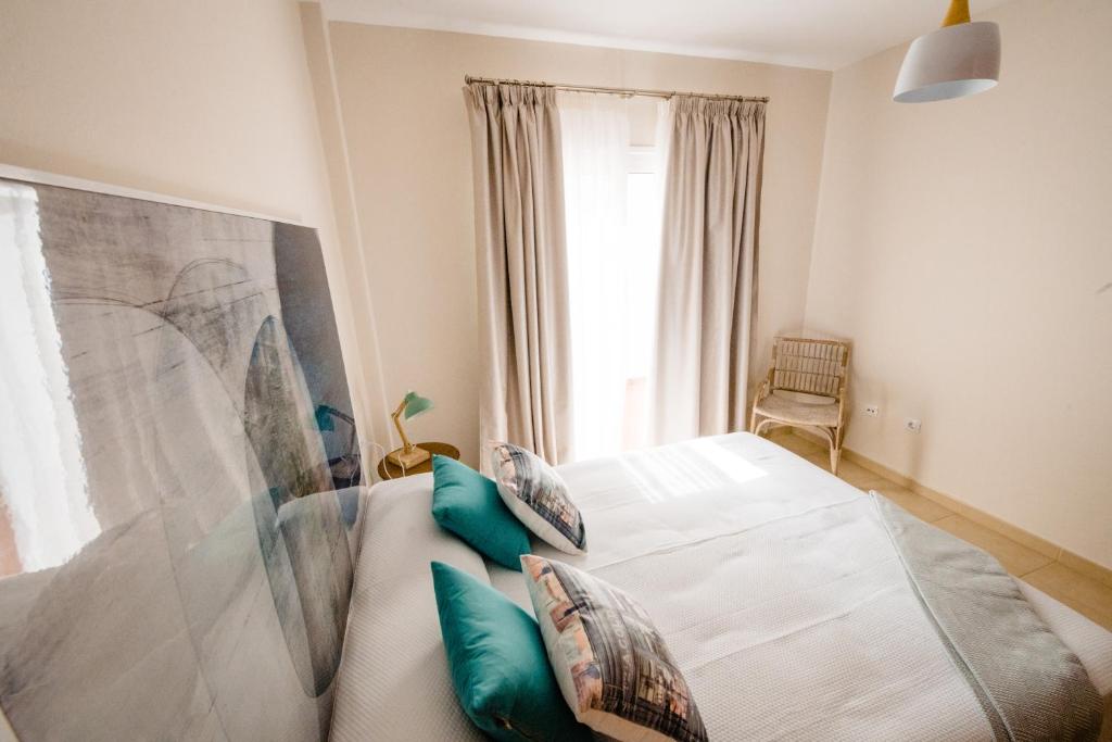 La Farmacia - One-Bedroom Apartment With Balcony