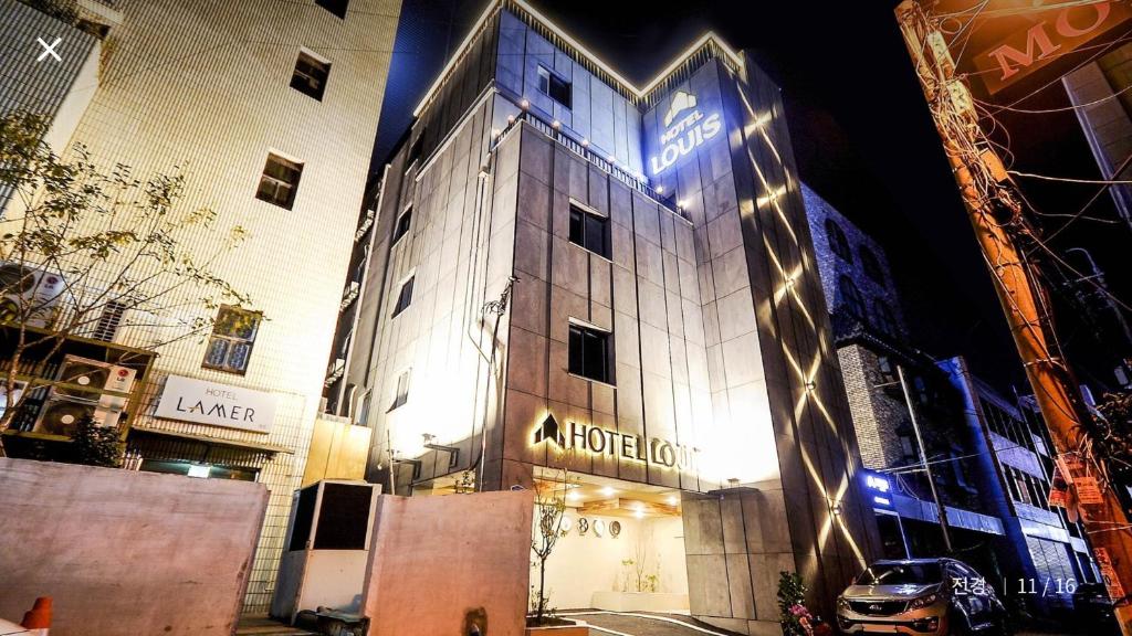 Bygningen som hotellet ligger i
