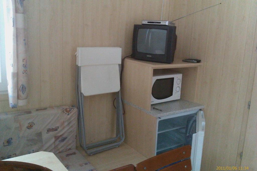 TV a/nebo společenská místnost v ubytování ATC Jadran