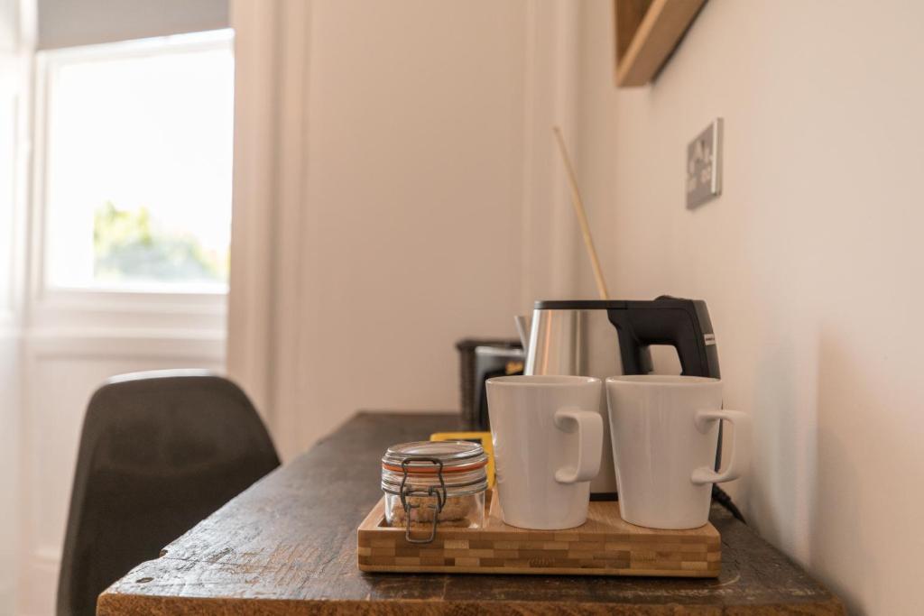 The Black Fox - Resim 23