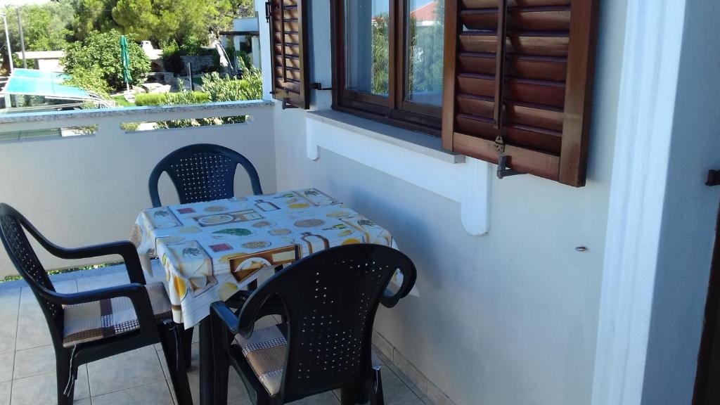 Balkón nebo terasa v ubytování Apartments Kalsan