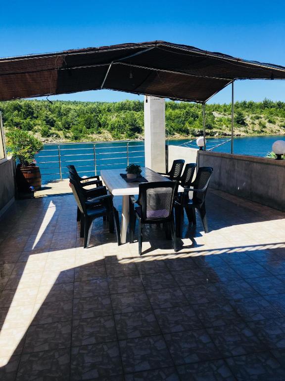 Výhľad na rieku v blízkosti apartmánu