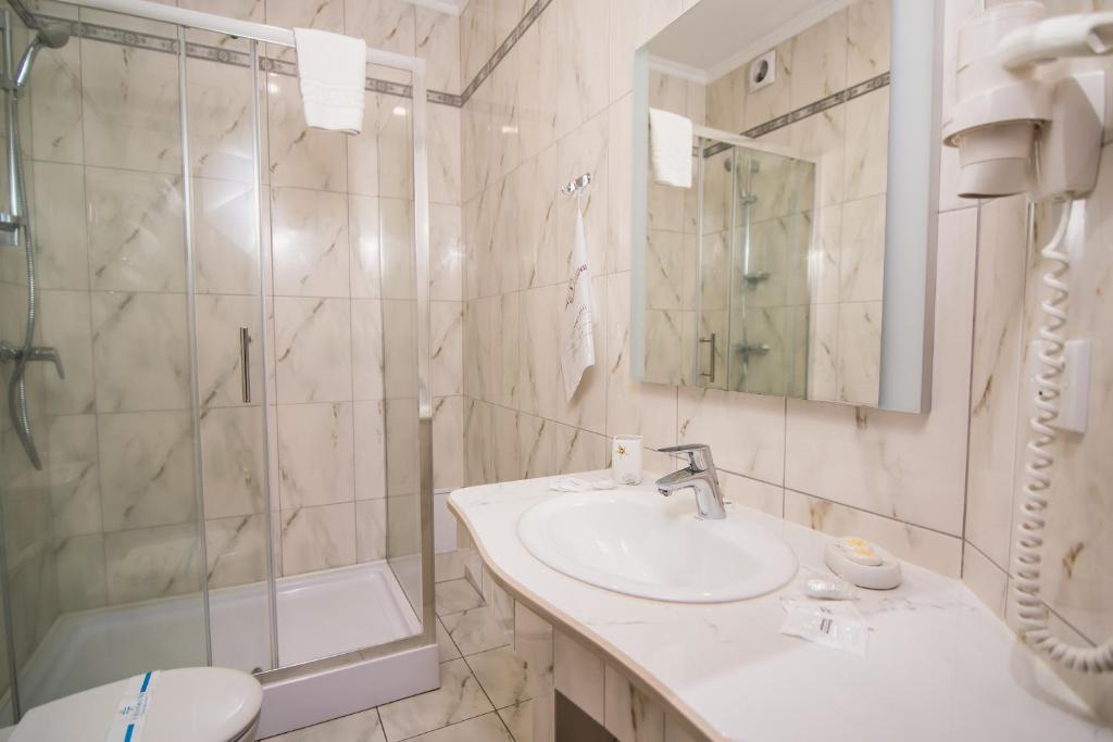 Koupelna v ubytování Hotel Sofia