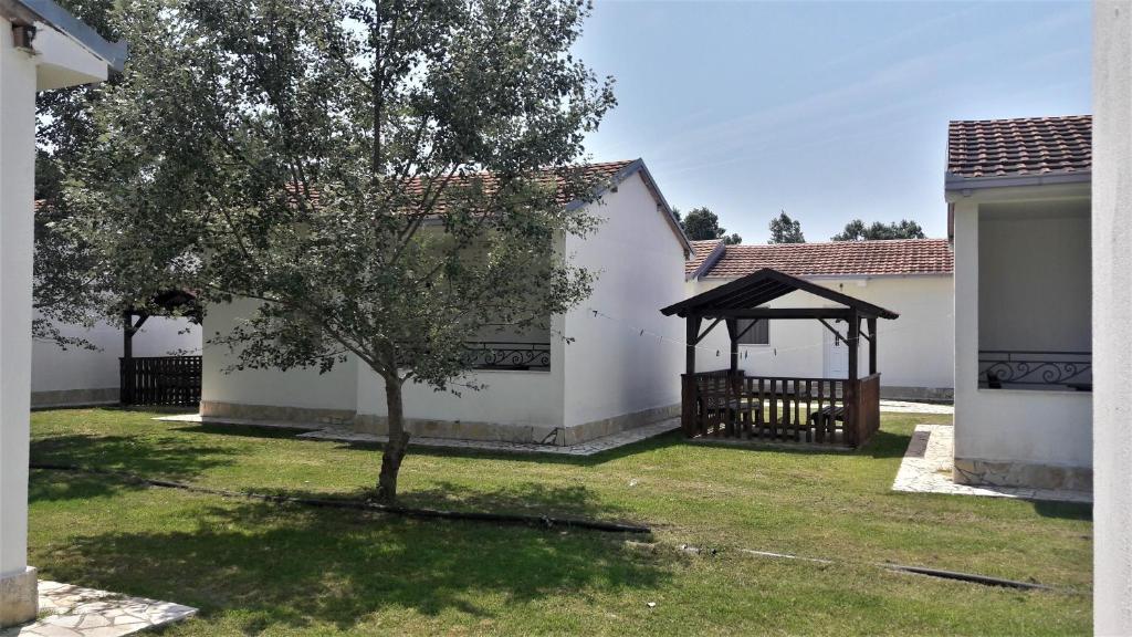 Zahrada ubytování Beni Bungalows