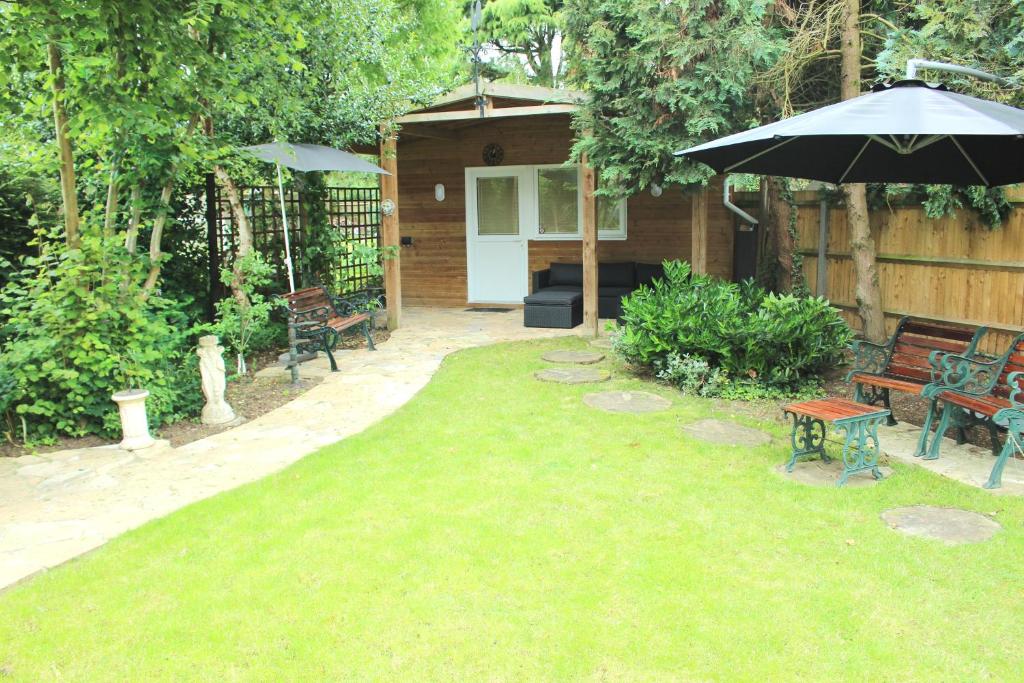 Abbey Guest House in Abingdon, Oxfordshire, England