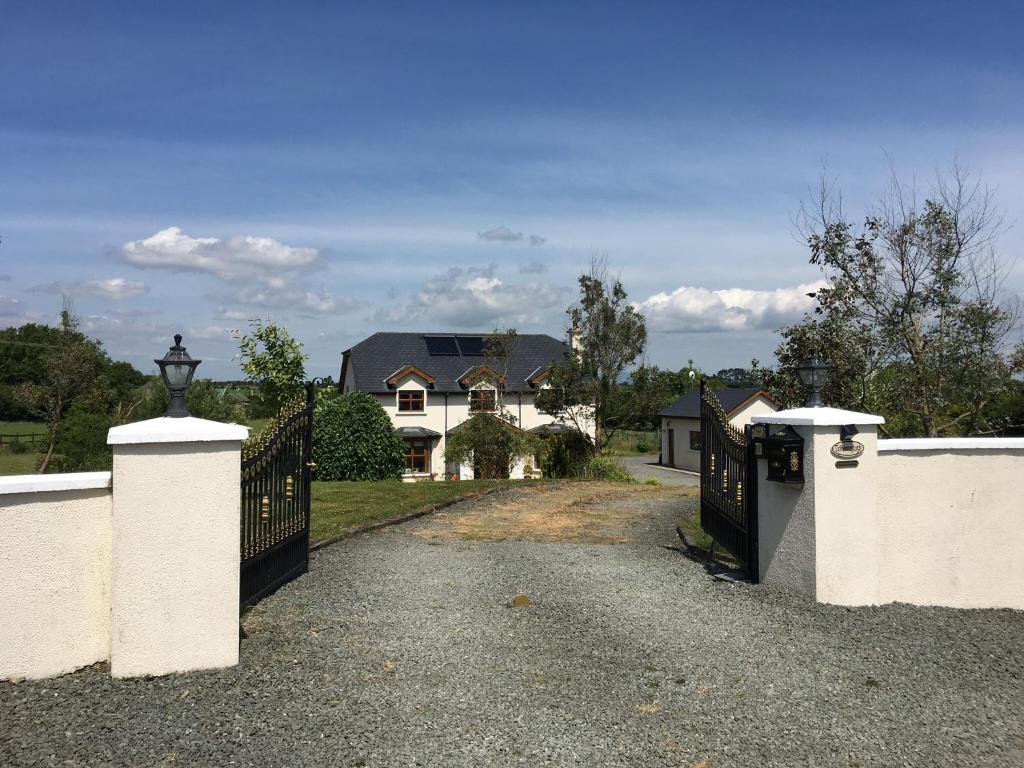 Tobernaglough pet friendly country guest house b&b